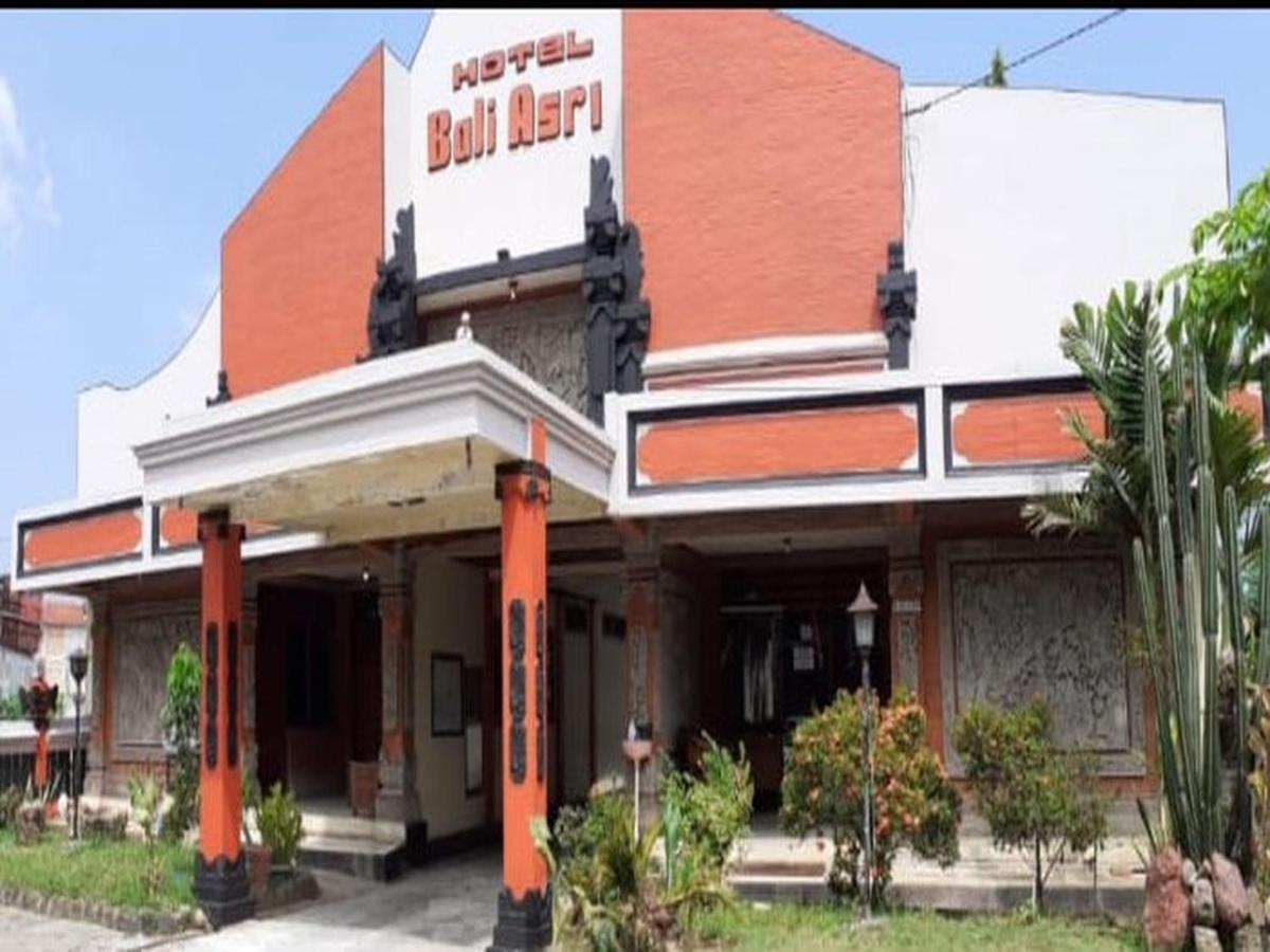Bali Asri Pacitan Exterior foto